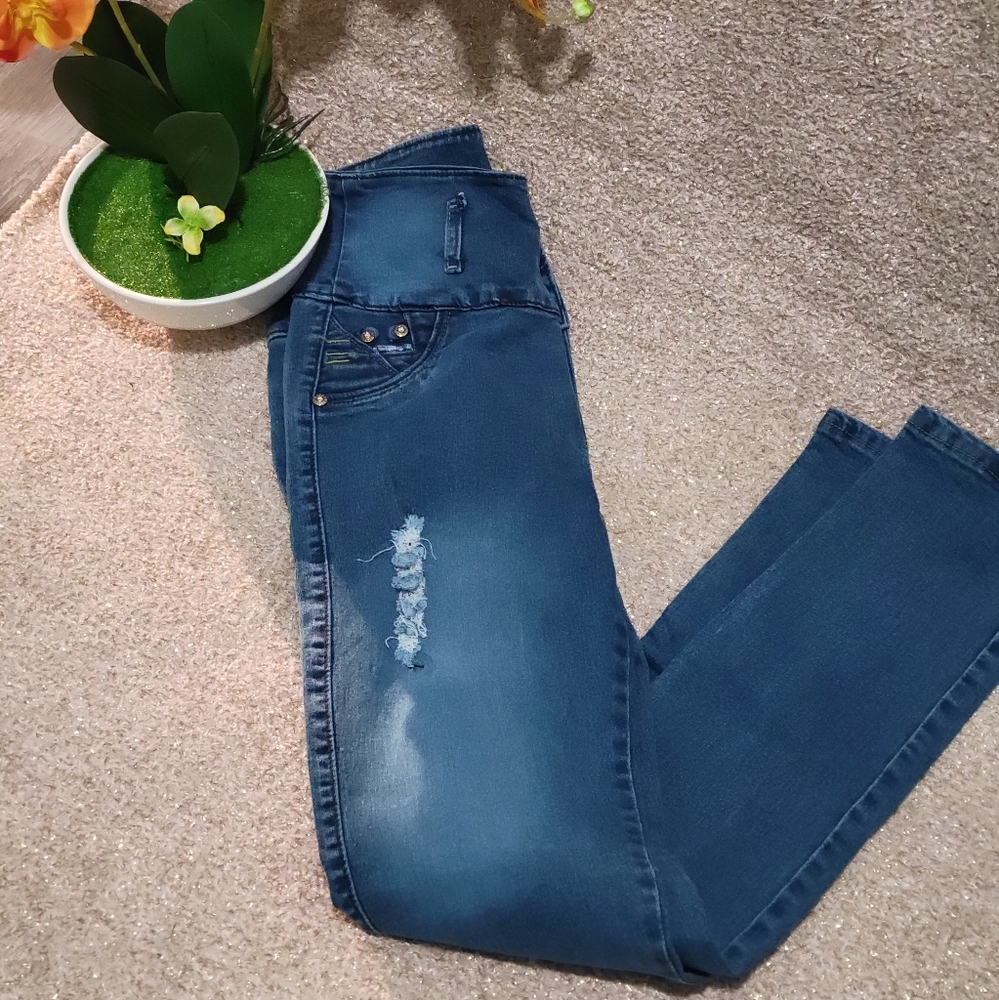 Jeans - Picture 3 of 3